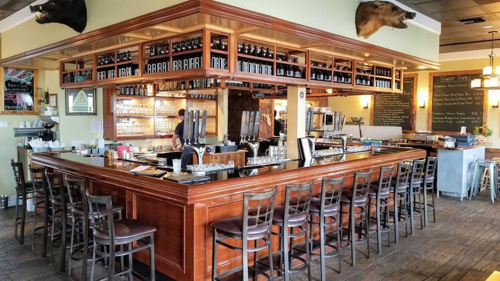 Michaels Table at Orchid Island Brewery | restaurant | 2855 Ocean Dr b1, Vero Beach, FL 32963, USA | 7722052436 OR +1 772-205-2436