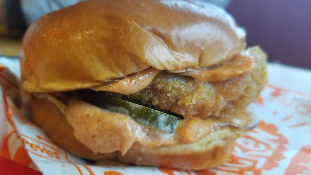 Popeyes Louisiana Kitchen | restaurant | 14803 Pacific Ave S, Tacoma, WA 98444, USA | 2535319997 OR +1 253-531-9997