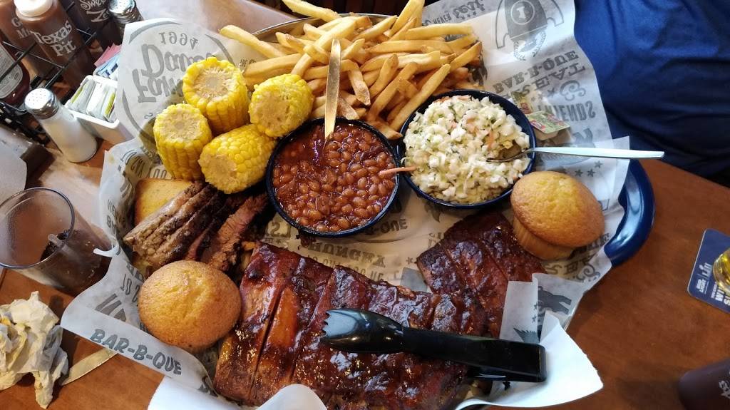 Famous Daves Bar-B-Que | restaurant | 2630 E Craig Rd, North Las Vegas, NV 89030, USA | 7023998000 OR +1 702-399-8000
