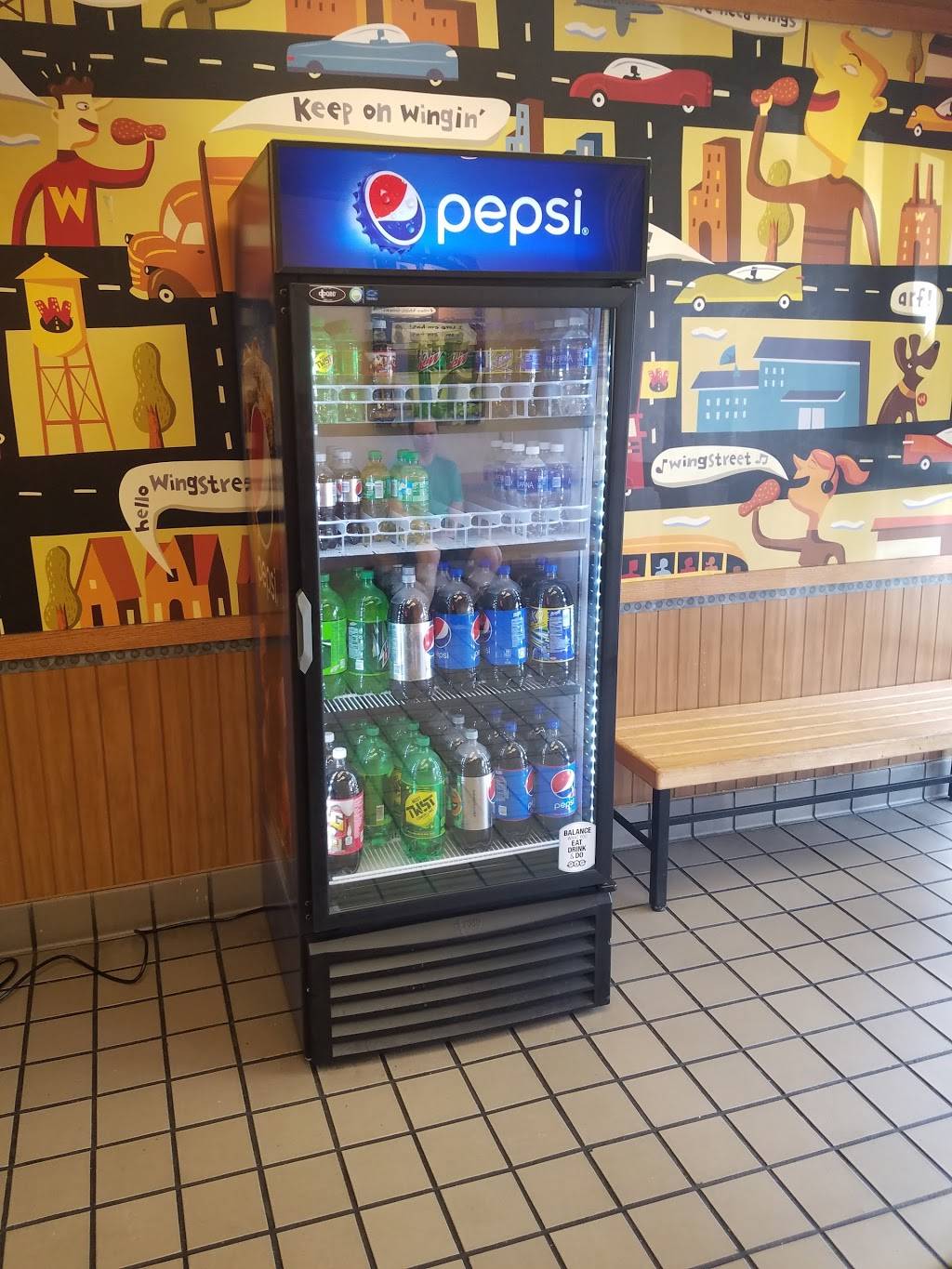 Pizza Hut | restaurant | 9899 Main St, Damascus, MD 20872, USA | 3012537100 OR +1 301-253-7100