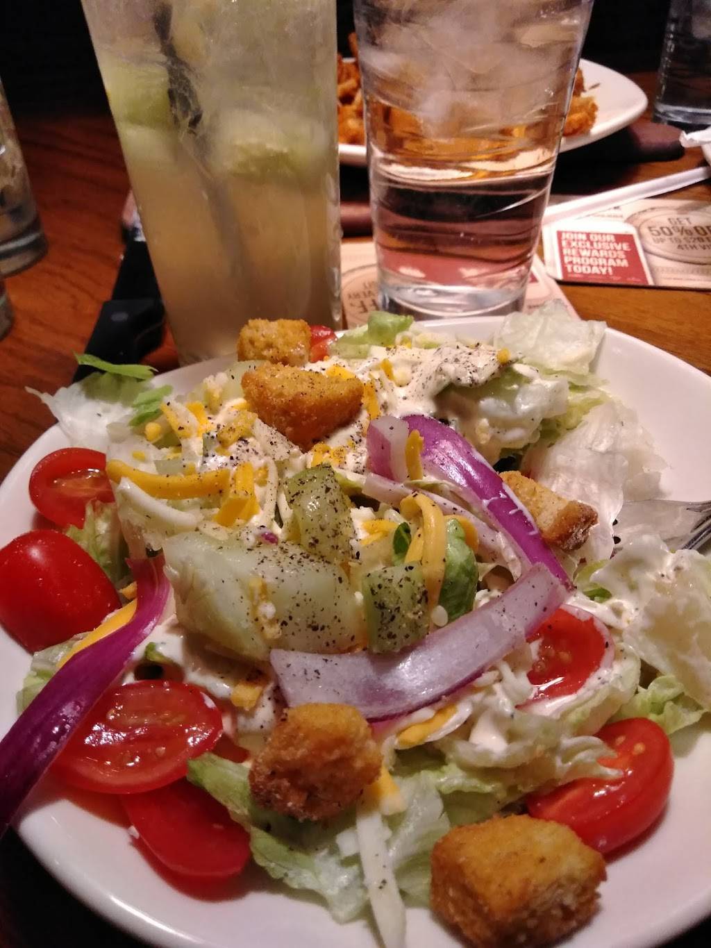 Outback Steakhouse | restaurant | 9395 McKnight Rd, Pittsburgh, PA 15237, USA | 4126355255 OR +1 412-635-5255