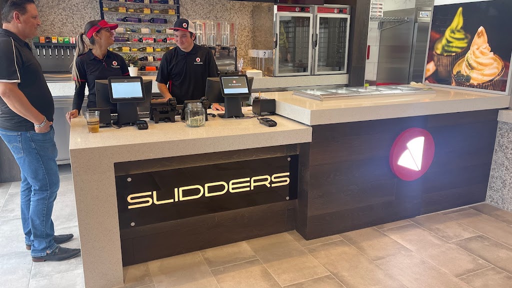 SLIDDERS PIZZA | restaurant | 9650 Universal Blvd, Orlando, FL 32814, USA | 4079303004 OR +1 407-930-3004