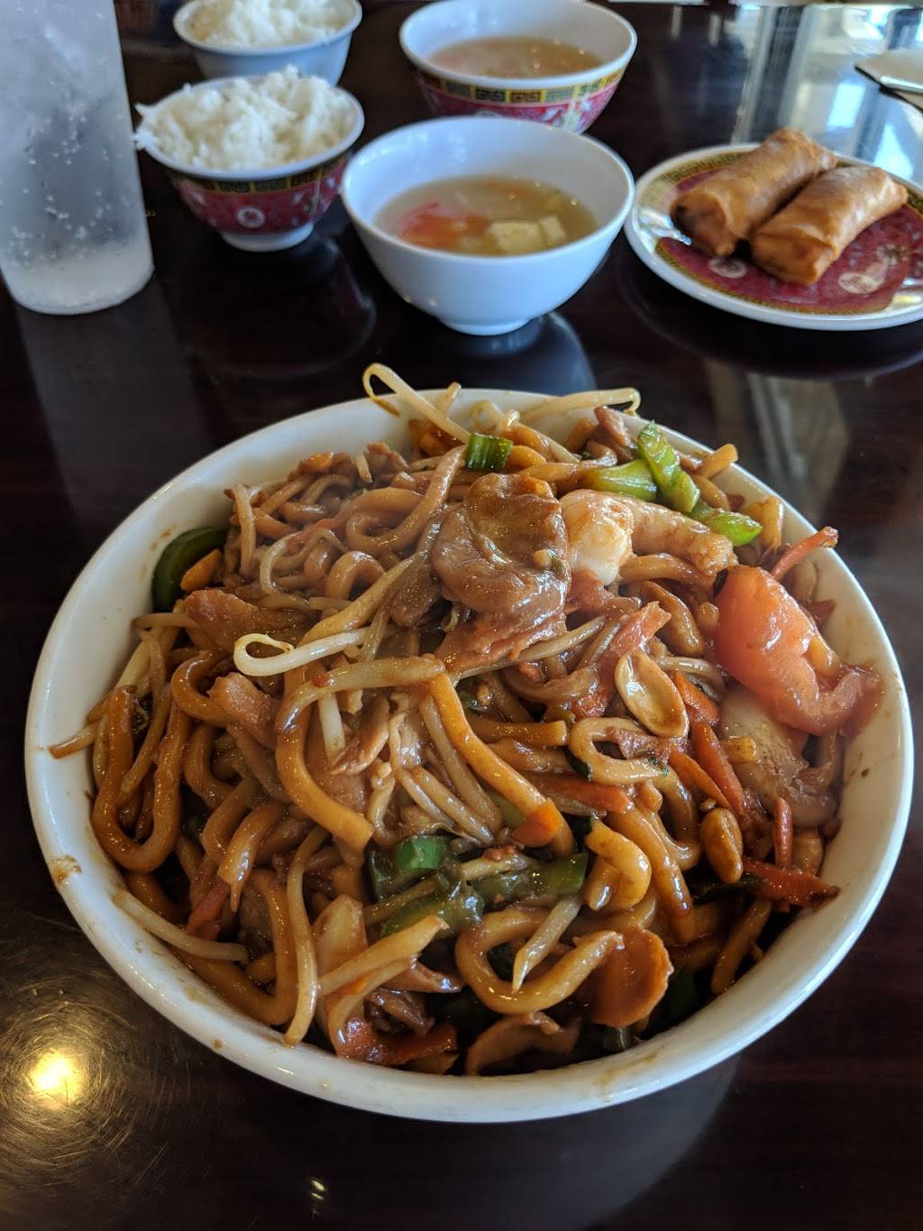 GK Mongolian BBQ | restaurant | 1039 S Main St, Manteca, CA 95337, USA | 2098244516 OR +1 209-824-4516