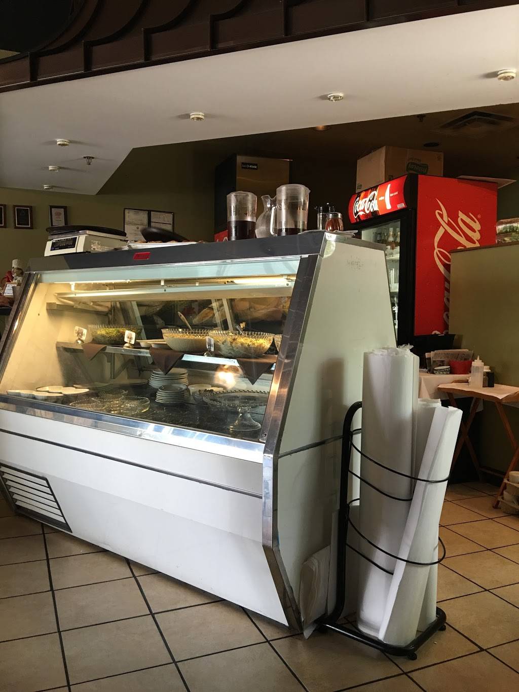 Petra Cafe | restaurant | 6641 Poplar Ave # 101, Germantown, TN 38138, USA | 9017544440 OR +1 901-754-4440