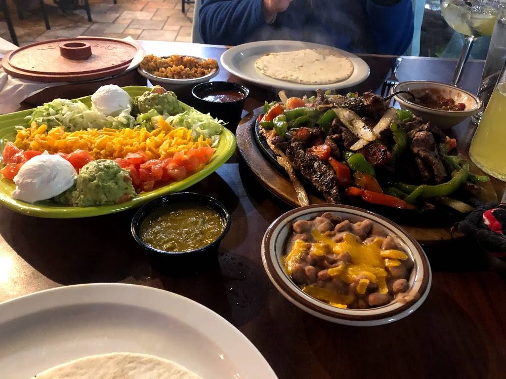 Casa de Benavidez | restaurant | 8032 4th St NW, Albuquerque, NM 87114, USA | 5058977493 OR +1 505-897-7493