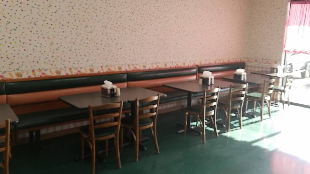 Ice Castle Inc | restaurant | 2514 E Walnut Ave # 1, Dalton, GA 30721, USA | 7062785411 OR +1 706-278-5411