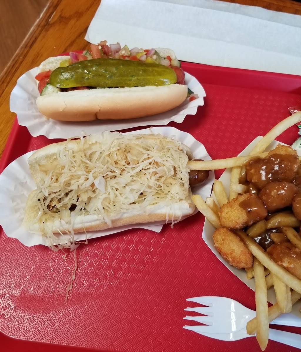 Mighty Mac Hamburgers | restaurant | Main St, Mackinac Island, MI 49757, USA | 9068478039 OR +1 906-847-8039