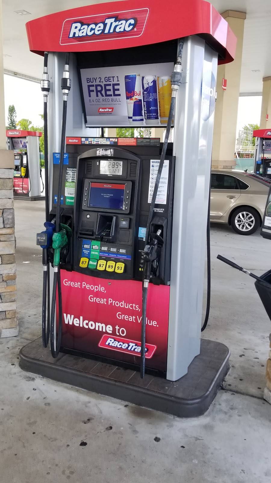 RaceTrac | bakery | 19100 NW 2nd Ave, Miami Gardens, FL 33169, USA | 3057700627 OR +1 305-770-0627