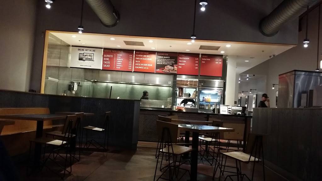 Chipotle Mexican Grill | restaurant | 2302 W 95th St, Chicago, IL 60643, USA | 7732397363 OR +1 773-239-7363