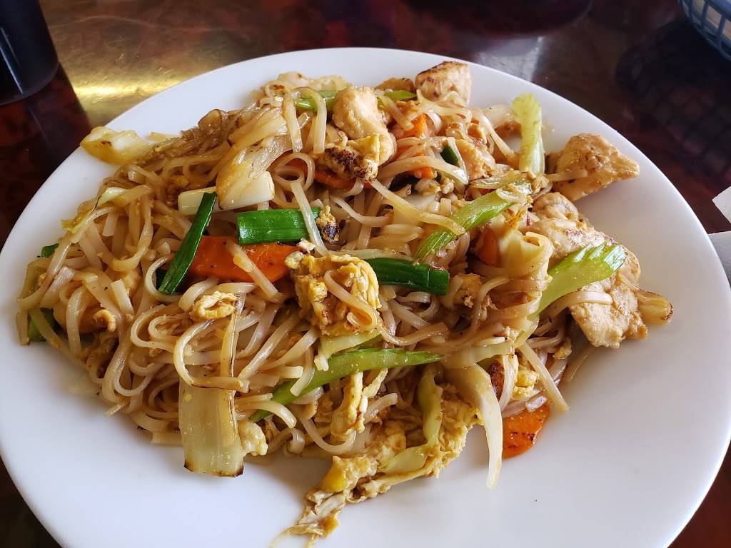 Hays City Donuts/ Hays City Chinese Cuisine | bakery | 106 Burleson St, Kyle, TX 78640, USA | 5122683920 OR +1 512-268-3920