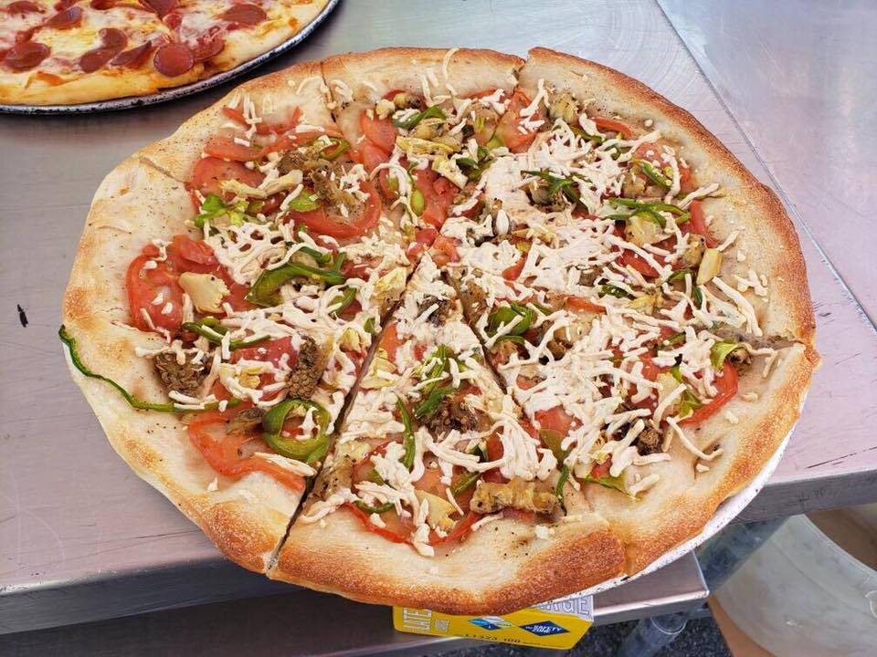 Mister Pizza Elmwood | restaurant | 1065 Elmwood Ave, Buffalo, NY 14222, USA | 7168826500 OR +1 716-882-6500