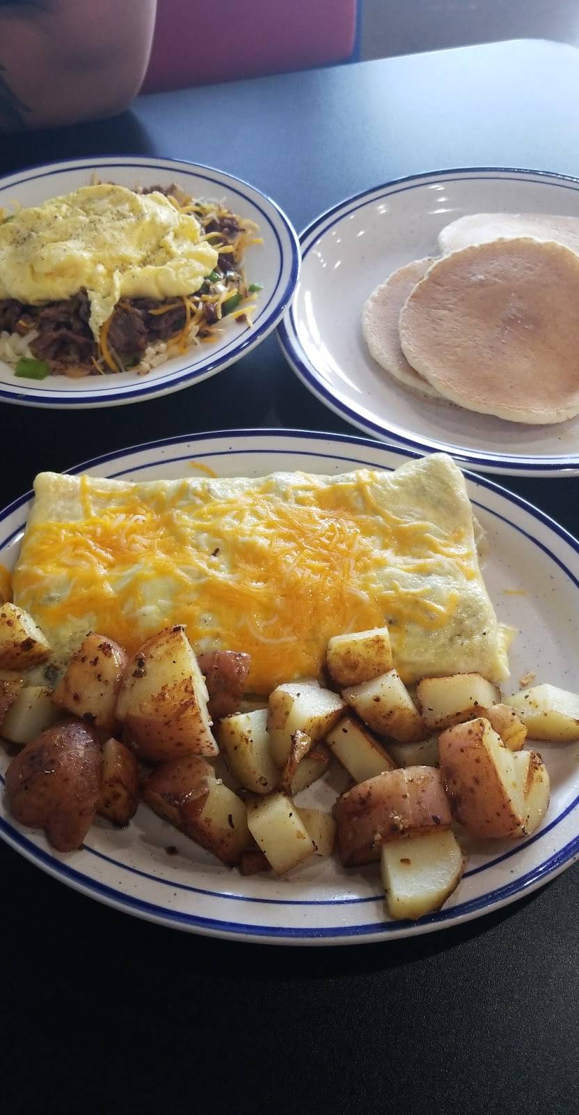 Cafe USA | restaurant | 2308 SE 28th St Suite 9, Bentonville, AR 72712, USA | 4792509990 OR +1 479-250-9990