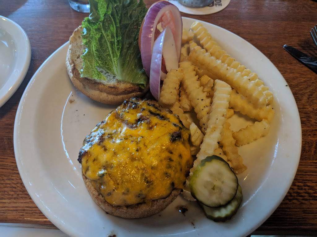 Lazlos Brewery & Grill - South | restaurant | 5900 Old Cheney Rd, Lincoln, NE 68516, USA | 4023238500 OR +1 402-323-8500