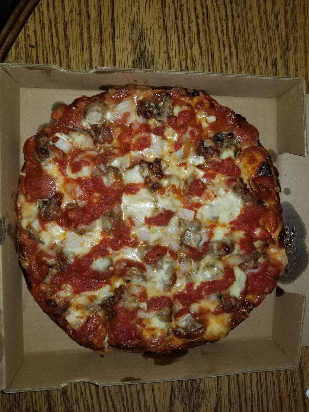 Joes Pizza | restaurant | 3020 E Broad St, Columbus, OH 43209, USA | 6142353035 OR +1 614-235-3035