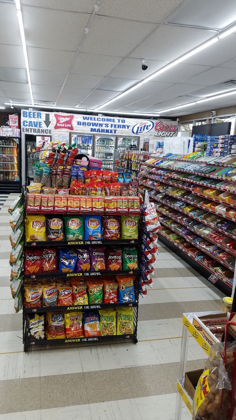 Browns Ferry Food Mart | restaurant | 541 Browns Ferry Rd, Chattanooga, TN 37419, USA | 4238257060 OR +1 423-825-7060