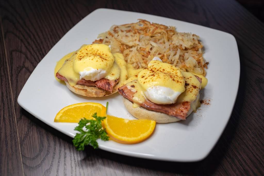 Chiro’s Family Restaurant | restaurant | 2040 45th St, Highland, IN 46322, USA | 2195950435 OR +1 219-595-0435