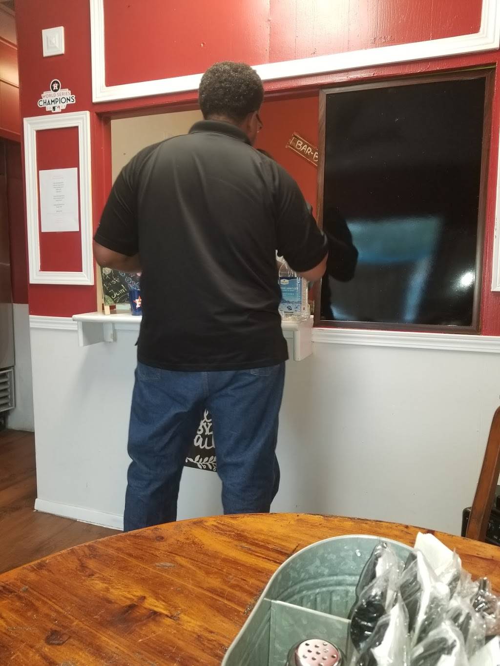 Brisket Joint & Swap Water BBQ | restaurant | 3622 Aldine Mail Rte Rd, Houston, TX 77039, USA | 8323524225 OR +1 832-352-4225