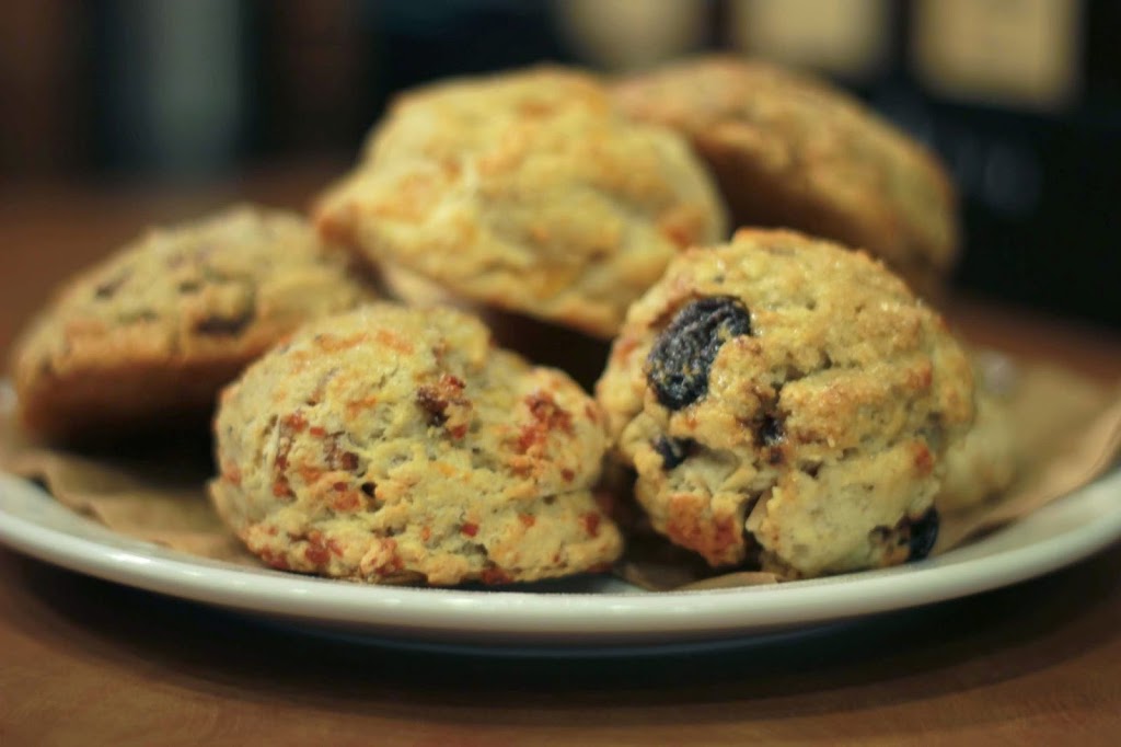 Brew N Bake | bakery | 145 Oyster Creek Dr, Lake Jackson, TX 77566, USA | 9792971433 OR +1 979-297-1433