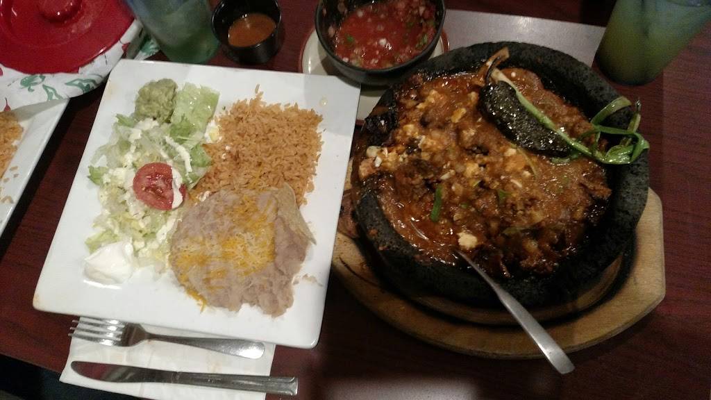 Hacienda Villarreal | restaurant | 460 N Murray Blvd, Colorado Springs, CO 80916, USA | 7194185857 OR +1 719-418-5857