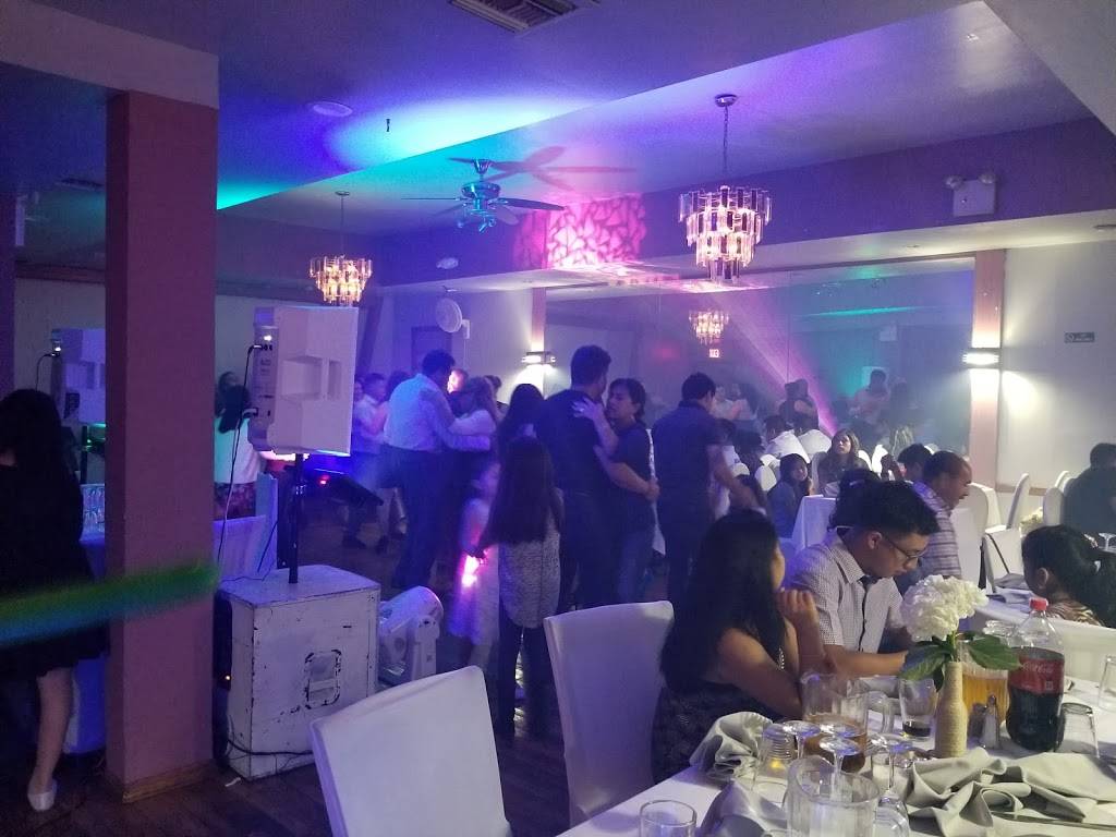 Green Pavilion | restaurant | 4307 18th Ave, Brooklyn, NY 11218, USA | 7184354722 OR +1 718-435-4722