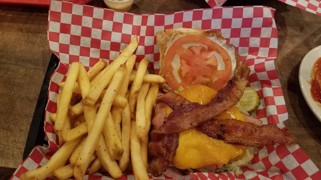 Chandlers Burger Bistro | restaurant | 10533 Harrison Ave, Harrison, OH 45030, USA | 5132020439 OR +1 513-202-0439