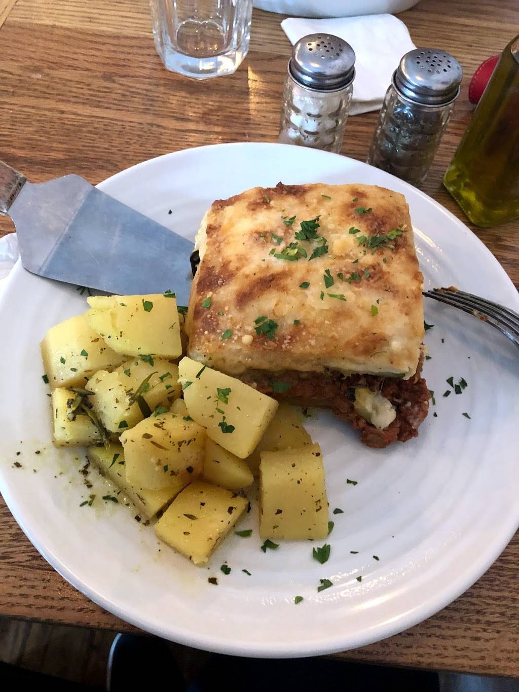 Ela Taverna NYC | restaurant | 98 Berry St, Brooklyn, NY 11249, USA | 7185991911 OR +1 718-599-1911