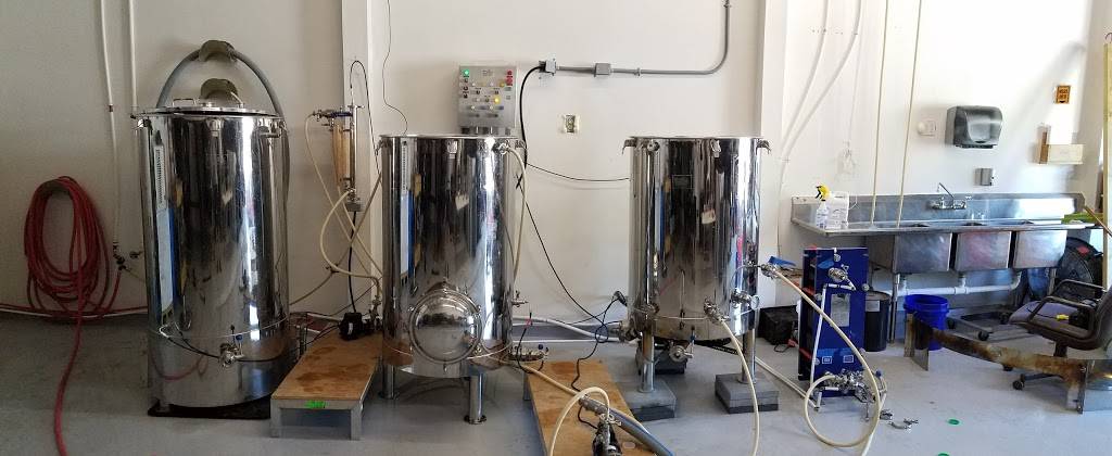 Ghost Monkey Brewery | restaurant | 522 Wando Ln, Mt Pleasant, SC 29464, USA | 8433523462 OR +1 843-352-3462
