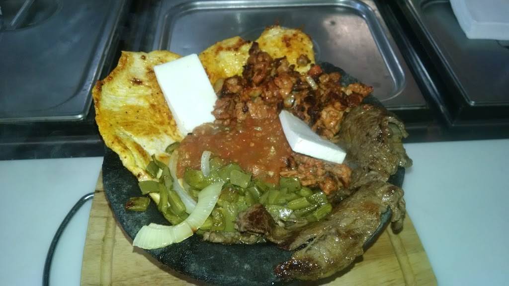 Lupes Antojitos Mexican Food | restaurant | 180 US-550, Bernalillo, NM 87004, USA | 5058672145 OR +1 505-867-2145