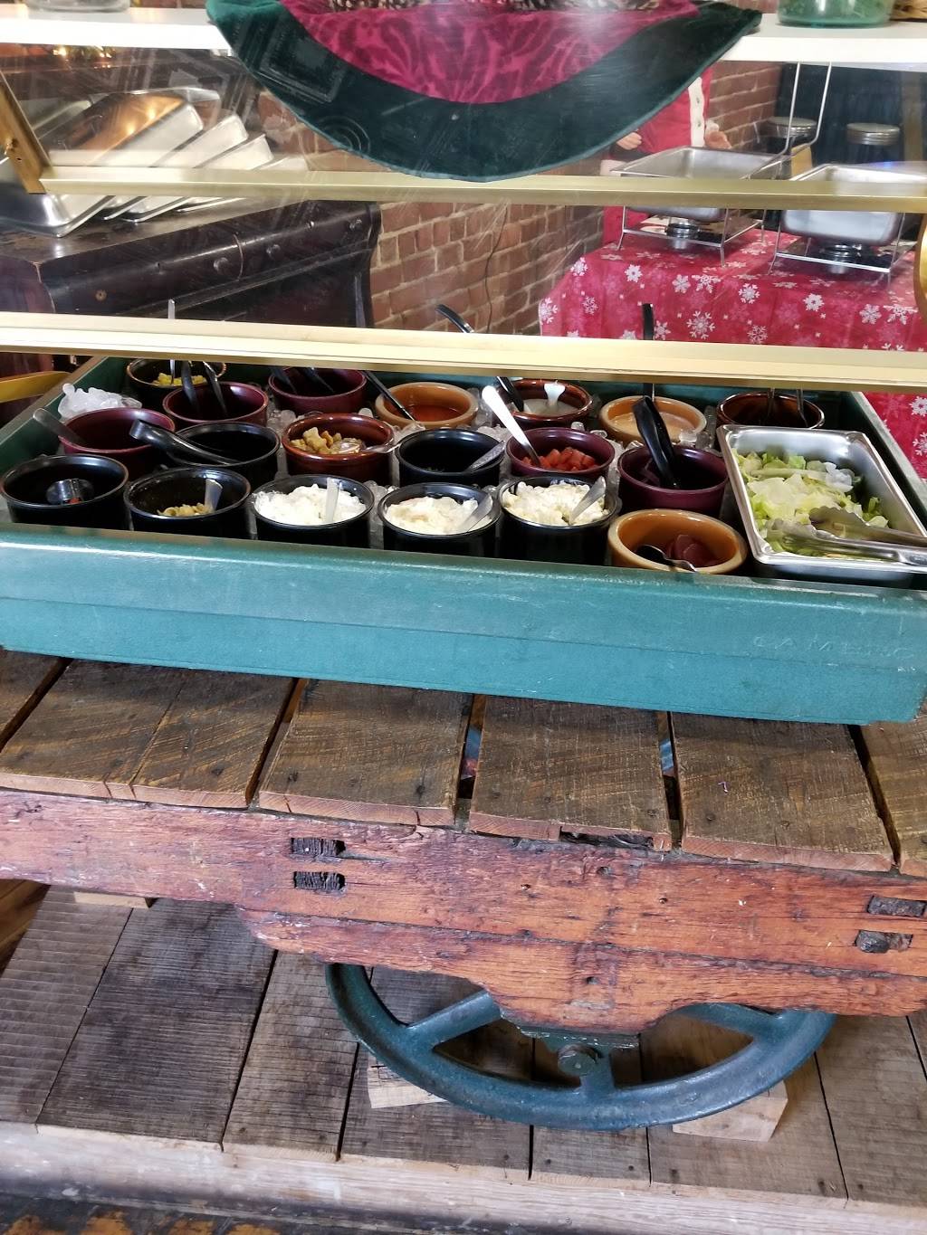 Feed Store Cafe & Catering | restaurant | 316 Main St, Maquon, IL 61458, USA | 3098753010 OR +1 309-875-3010