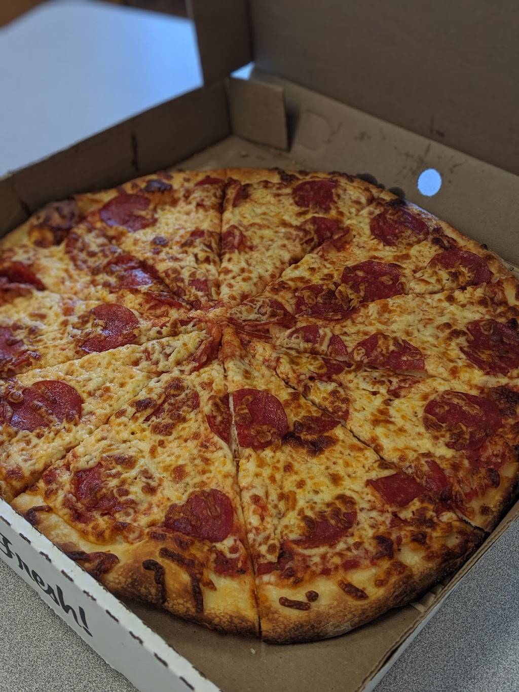 Pizzeria Papa Joe | restaurant | 79 Victoria St N, Kitchener, ON N2H 5C1, Canada | 5197720200 OR +1 519-772-0200