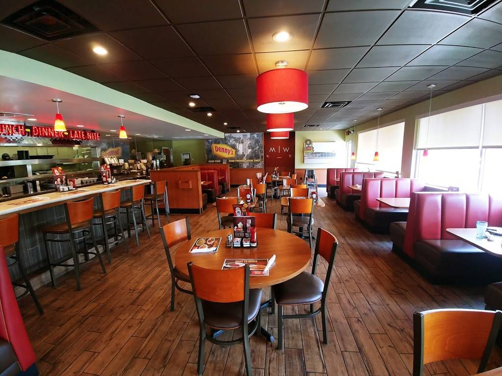 Dennys | restaurant | 4541 Macey Ln, Lake Wales, FL 33859, USA | 8636798923 OR +1 863-679-8923