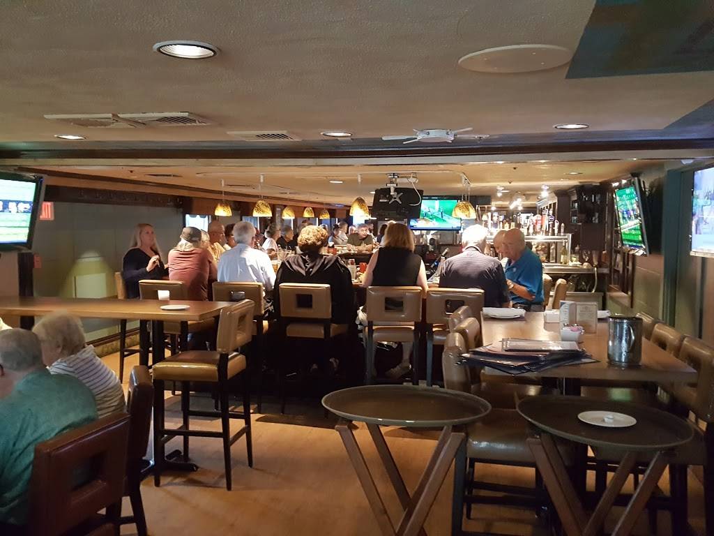 Century House Restaurant | restaurant | 235 Andover St, Peabody, MA 01960, USA | 9785311410 OR +1 978-531-1410