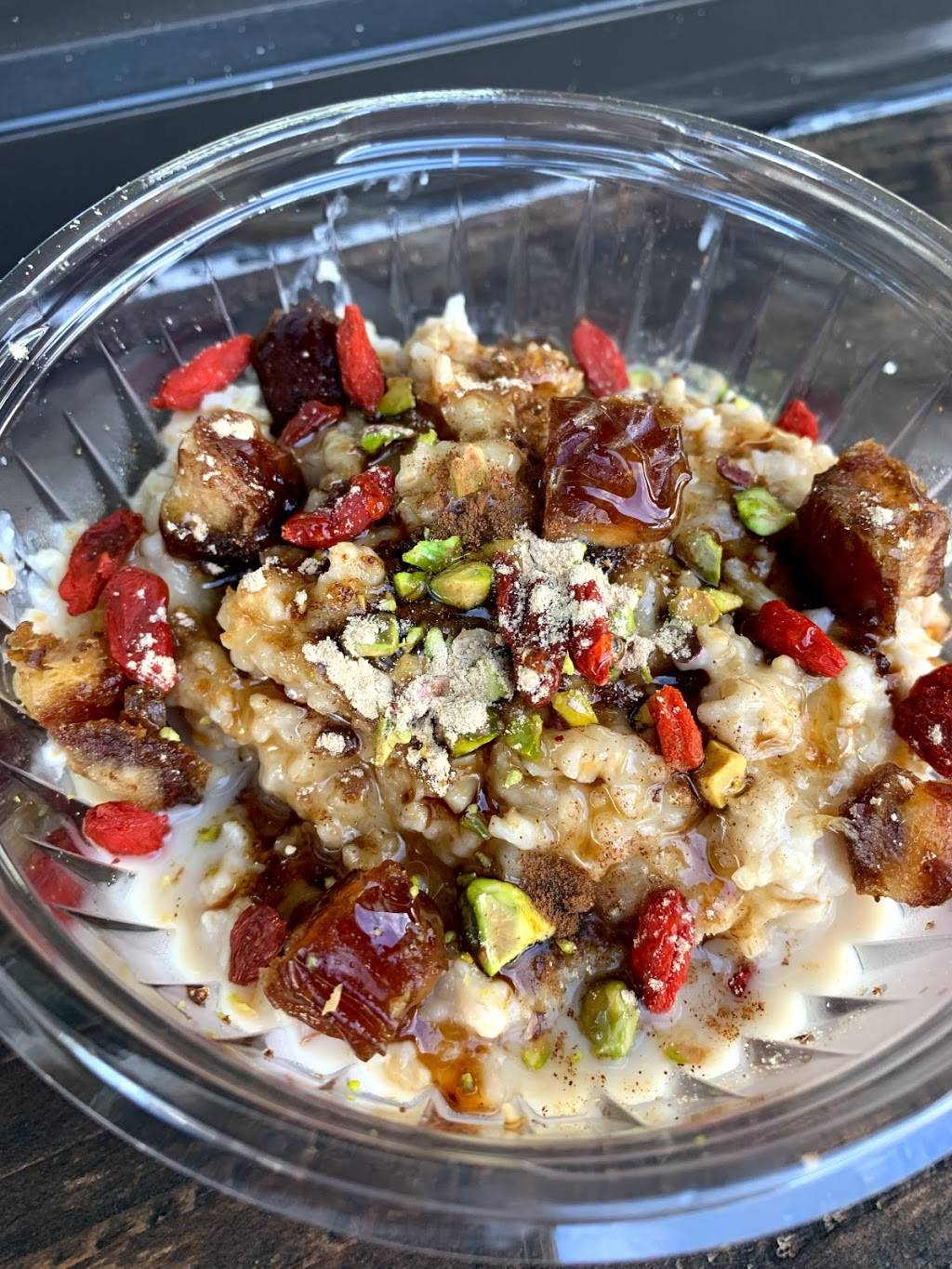 Bowls N Brews | cafe | 9292 Carlton Hills Blvd, Santee, CA 92071, USA | 6193346776 OR +1 619-334-6776