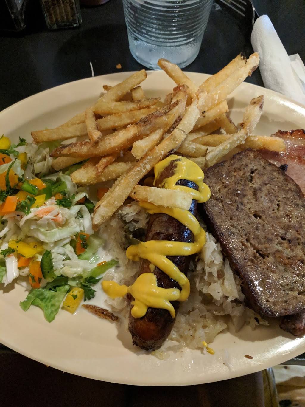 Tors Country Pub | restaurant | 9800 N Peoria Ave, Sperry, OK 74073, USA | 9185210668 OR +1 918-521-0668