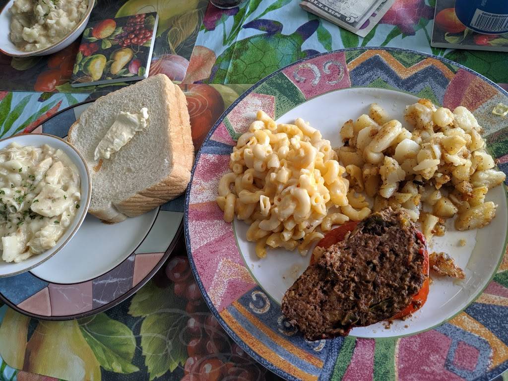 Rachels Soul food | restaurant | 1914 N Walnut St, Muncie, IN 47303, USA | 7652737444 OR +1 765-273-7444