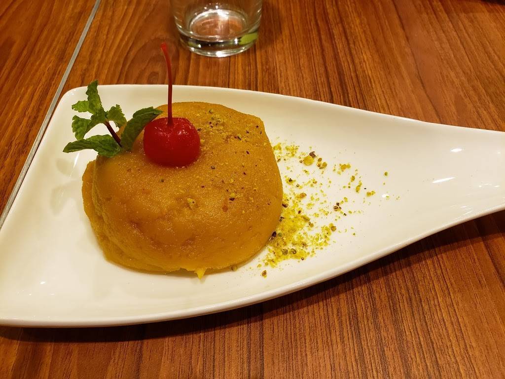 Aahaar an Indian Eatery | restaurant | 7726 Center Blvd SE #135, Snoqualmie, WA 98065, USA | 4258885500 OR +1 425-888-5500