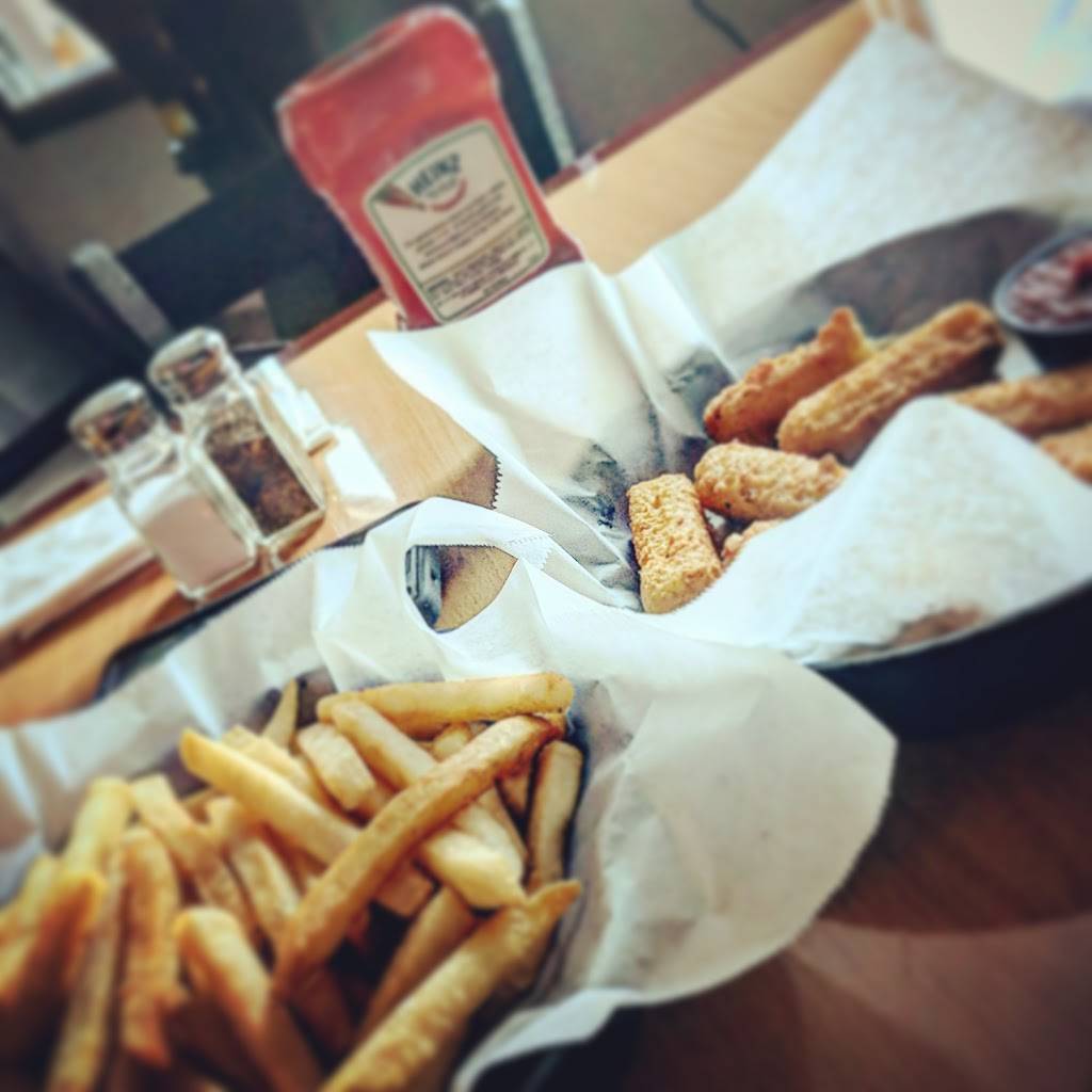 The Extra Pint | restaurant | 1001 W Camplain Rd, Manville, NJ 08835, USA | 9087224670 OR +1 908-722-4670