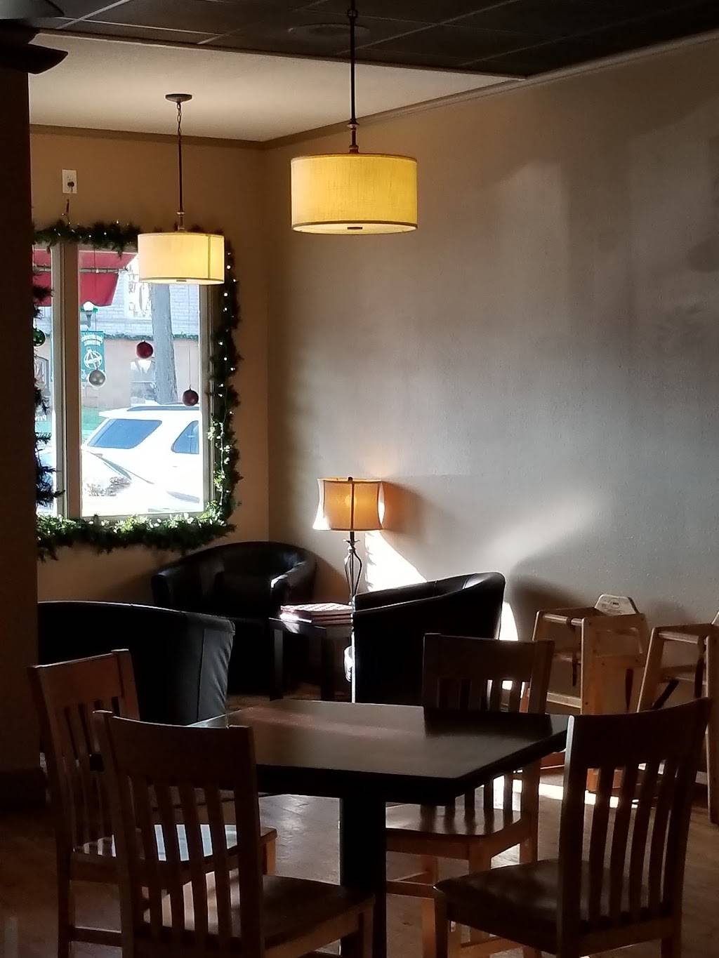 River Road Coffeehouse - On the Square | cafe | 26 N Park Pl, Newark, OH 43055, USA | 7402810580 OR +1 740-281-0580