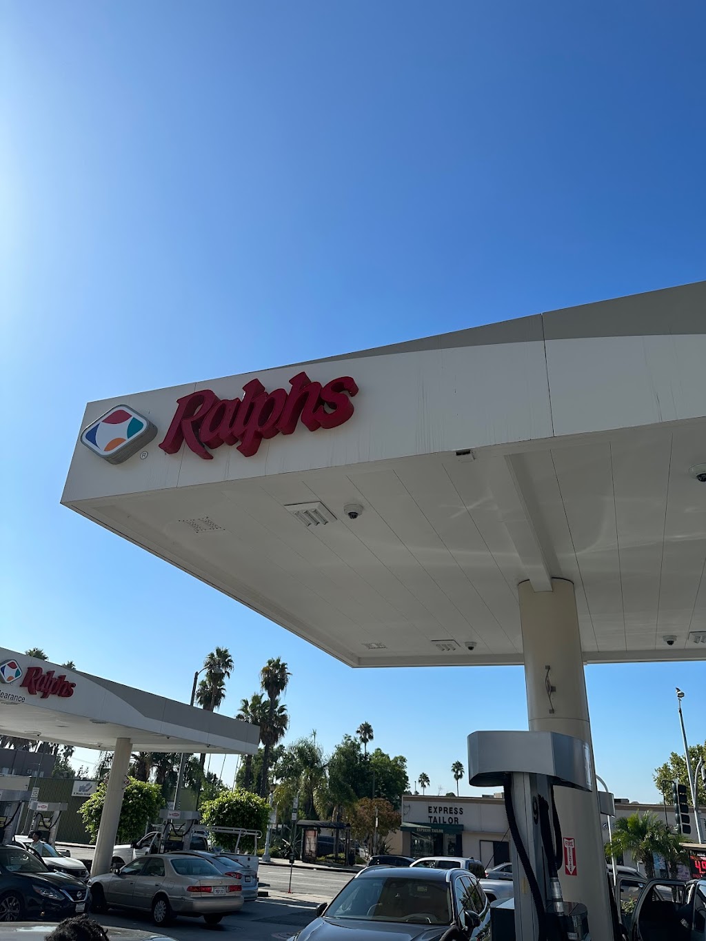 Ralphs Fuel Center | meal takeaway | 911 E Washington Blvd, Pasadena, CA 91104, USA | 8005764377 OR +1 800-576-4377