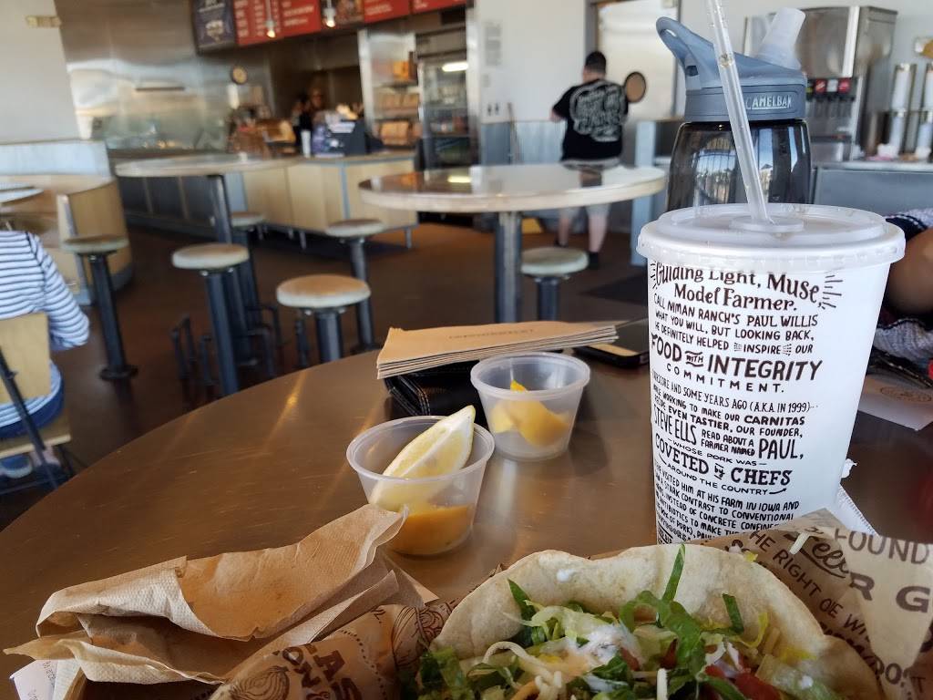 Chipotle Mexican Grill | restaurant | 20209 E Smoky Hill Rd, Centennial, CO 80015, USA | 3036279080 OR +1 303-627-9080