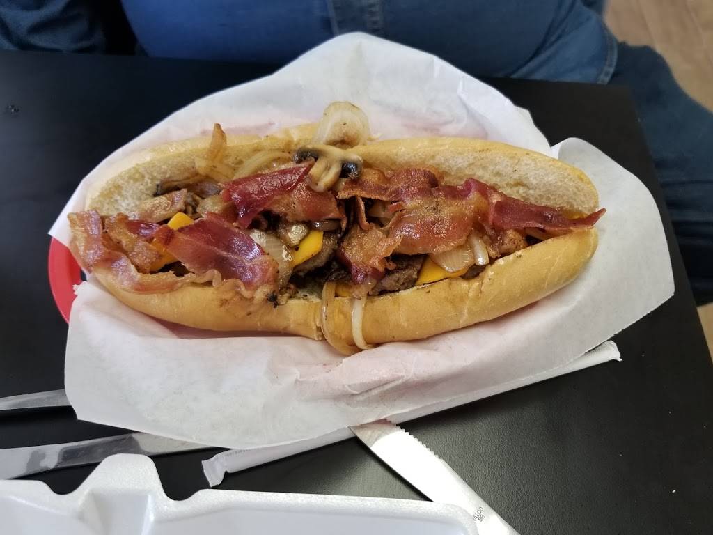 Halls Deli Cuban Cafe | restaurant | 7438 Maynardville Pike, Knoxville, TN 37938, USA | 8653773222 OR +1 865-377-3222