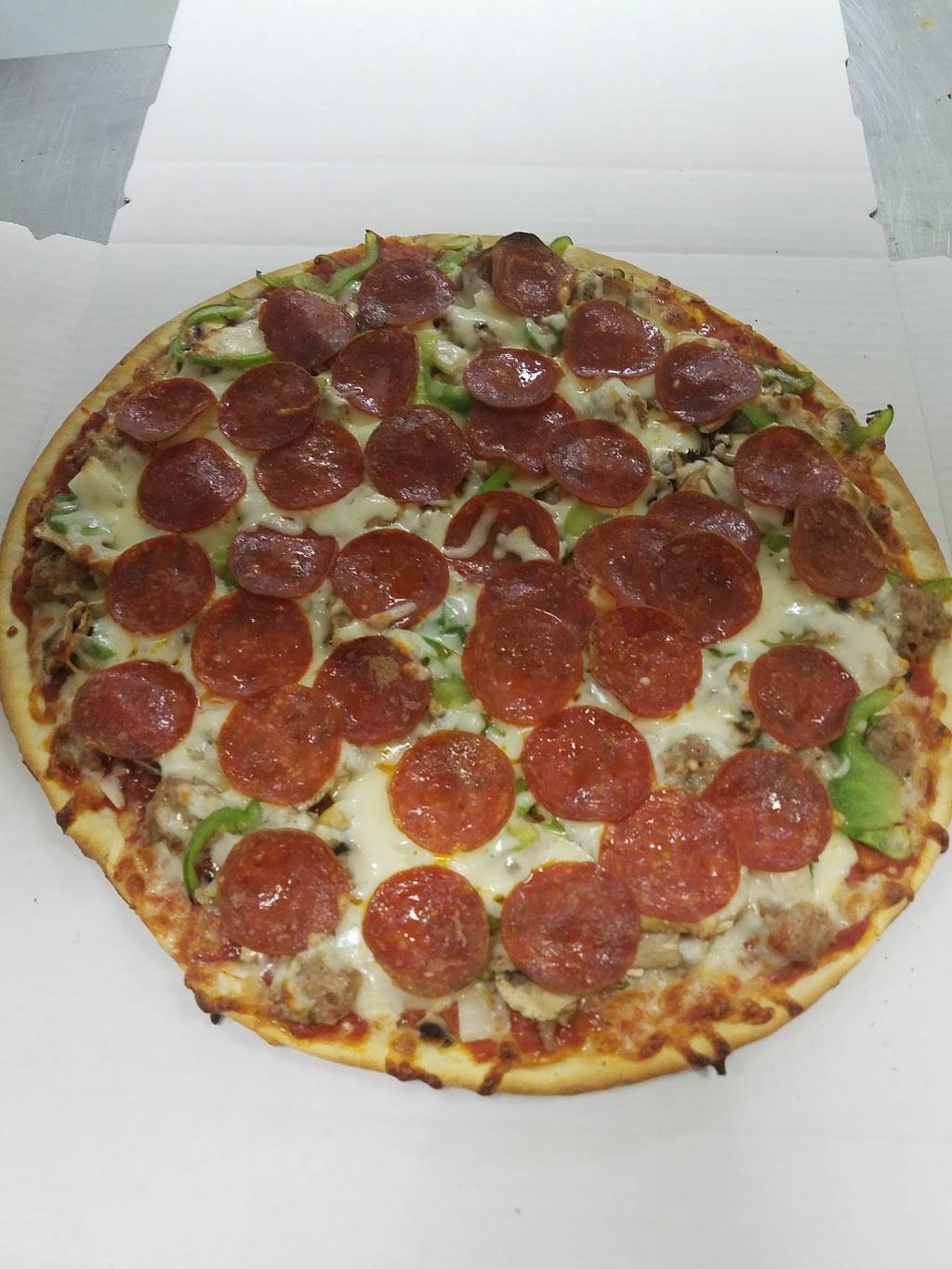 Sergios Pizza | restaurant | 207 A W Northwest Hwy, Barrington, IL 60010, USA | 8473821199 OR +1 847-382-1199