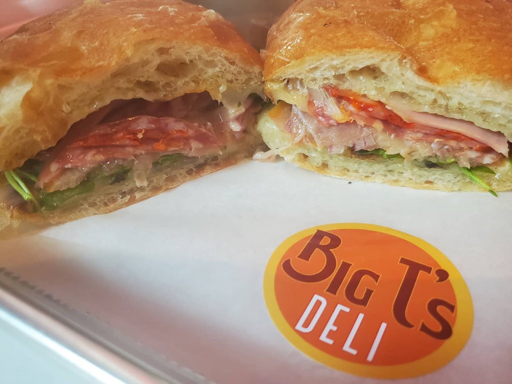 Big Ts Deli | restaurant | 33 SE 3rd Ave, Delray Beach, FL 33483, USA | 5612471860 OR +1 561-247-1860