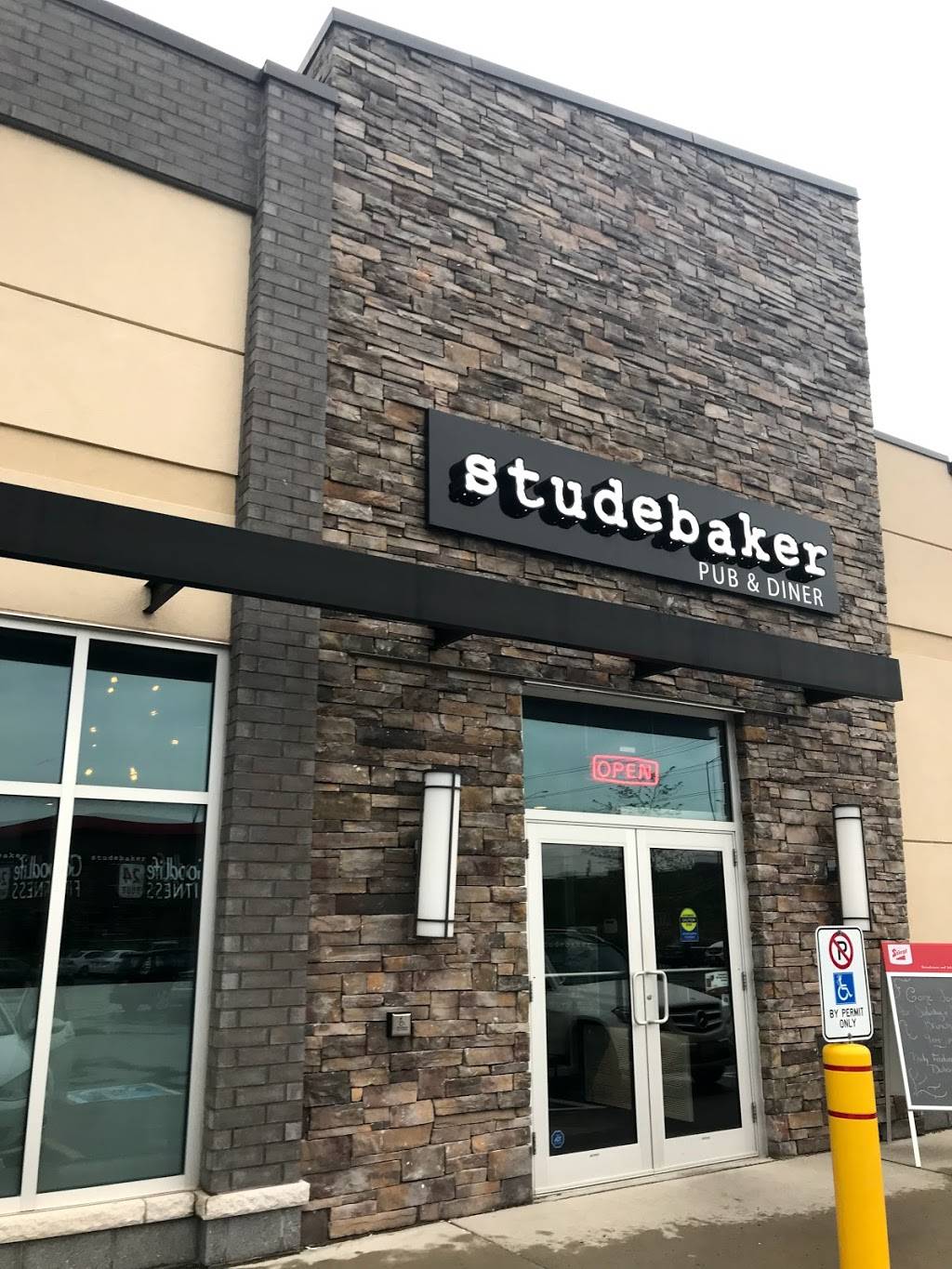studebaker | restaurant | 2535 Appleby Line, Burlington, ON L7L 0B6, Canada | 9053317878 OR +1 905-331-7878