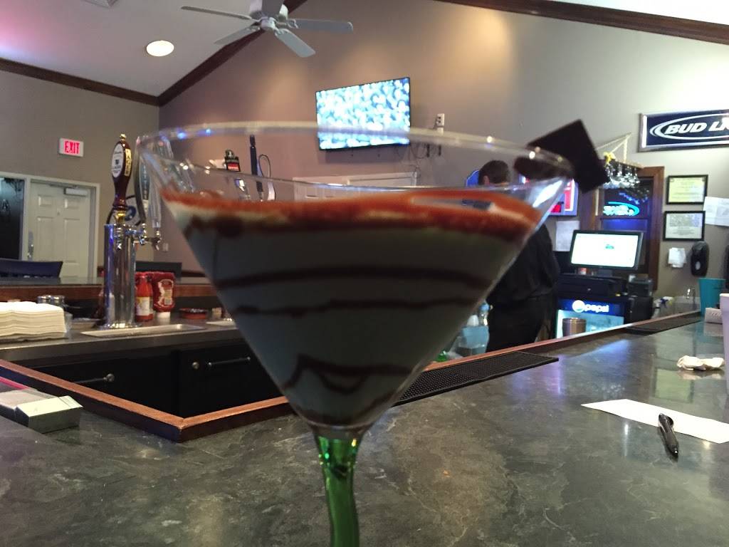 Fairways and Greens Restaurant | restaurant | 2052 Country Club Rd, Lincolnton, NC 28092, USA | 7047324662 OR +1 704-732-4662