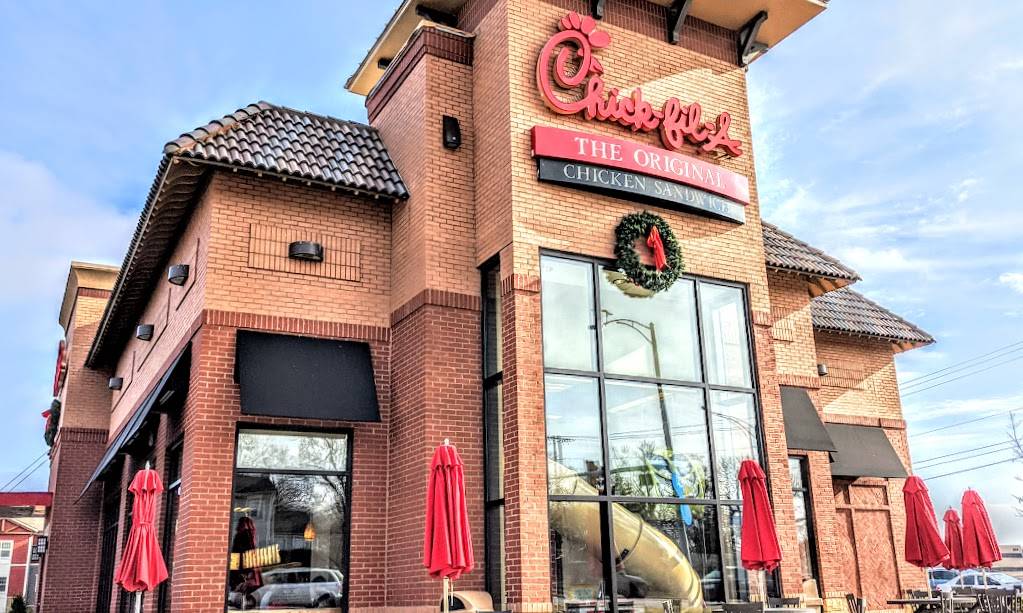 Chick-fil-A | restaurant | Crossing Center, 6039 Metcalf Ave, Mission, KS 66202, USA | 9134325300 OR +1 913-432-5300