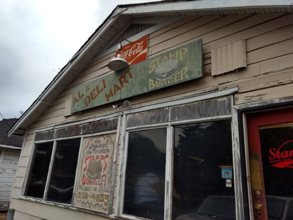 Stamps Super Burgers | restaurant | 1801 Dalton St, Jackson, MS 39204, USA | 6013524555 OR +1 601-352-4555