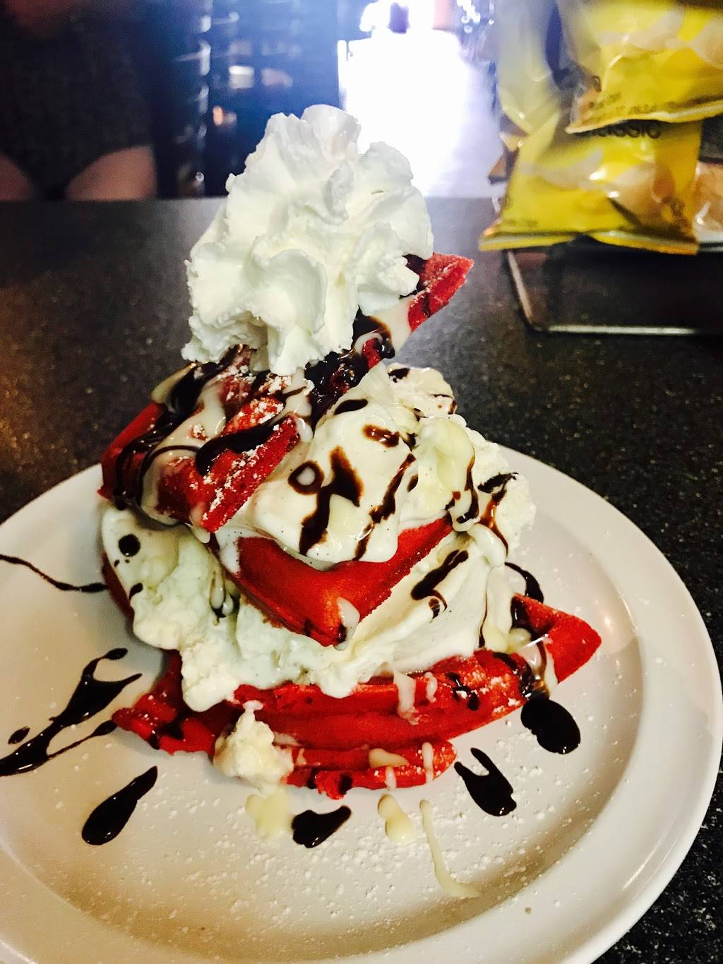 757 Crave | restaurant | 142 W York St, Norfolk, VA 23510, USA | 7572268999 OR +1 757-226-8999