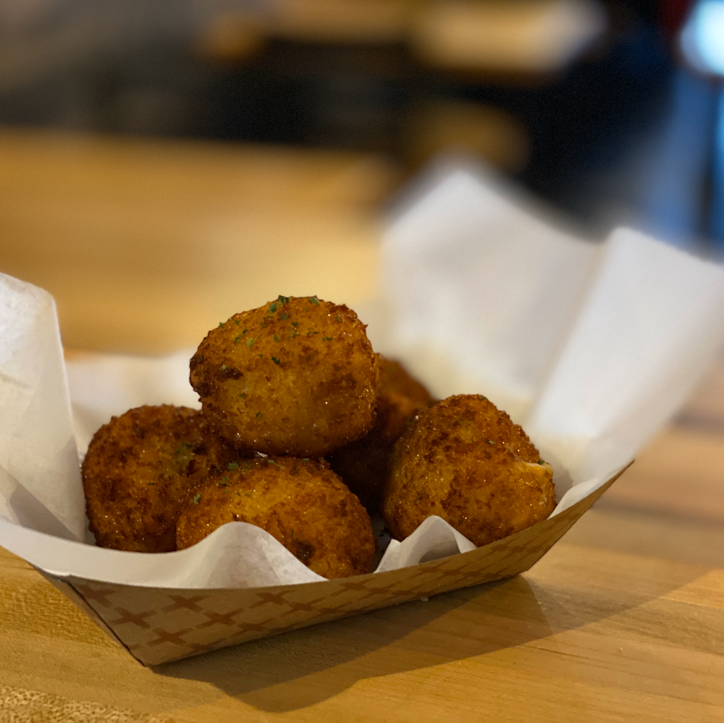 Burger, Inc. NYC - Brooklyn | restaurant | 135a N 5th St, Brooklyn, NY 11249, USA | 3474639555 OR +1 347-463-9555