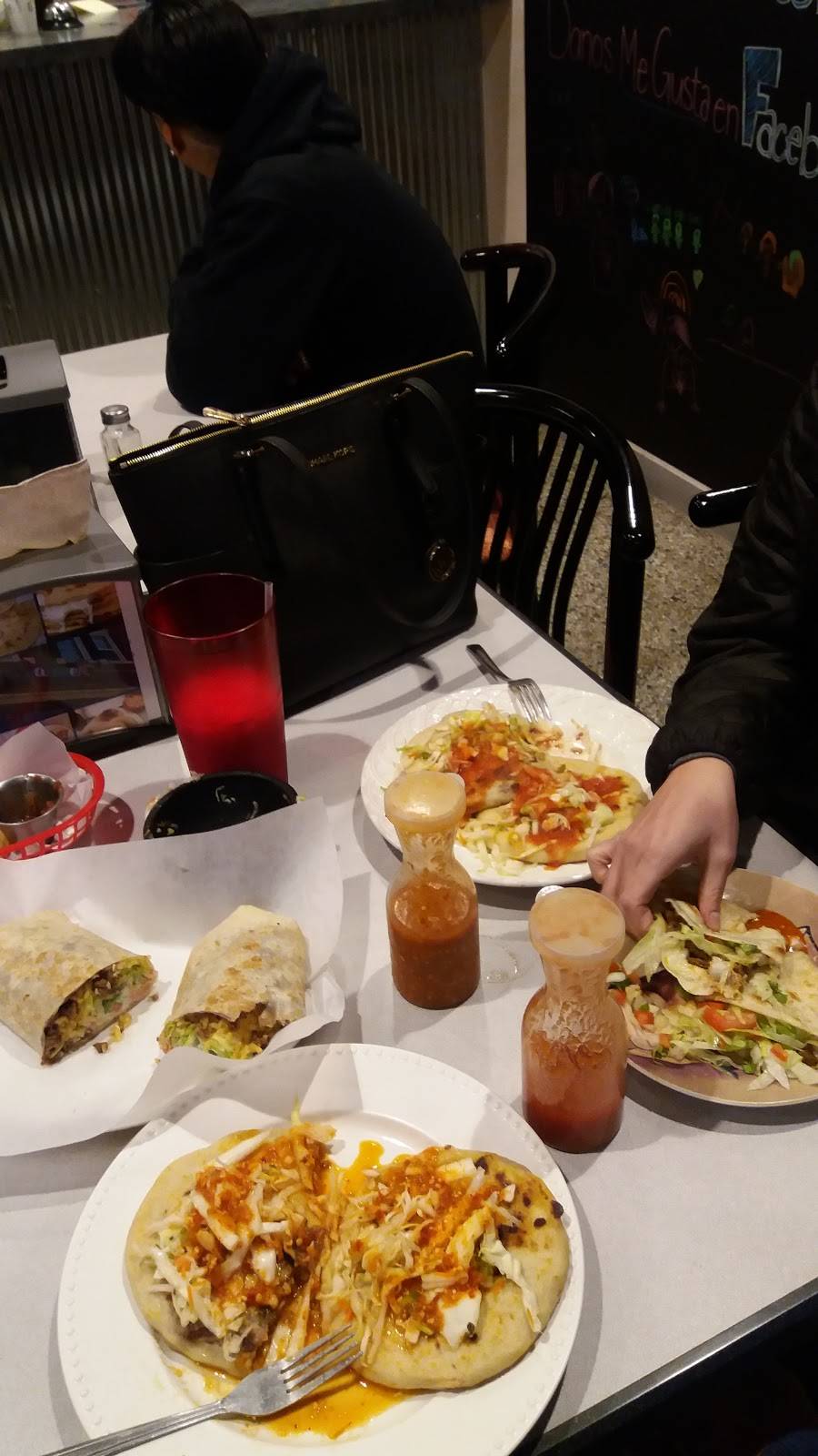 Salmex Restaurant | restaurant | 709 S 24th St, Omaha, NE 68102, USA | 4025064591 OR +1 402-506-4591